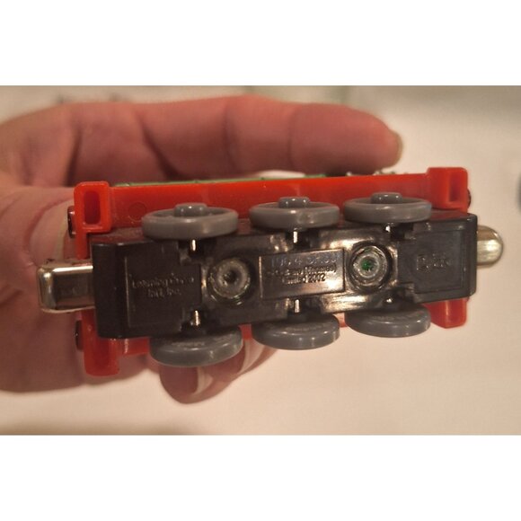 2002 Thomas & Friends Duck GWR #8 Green Train Engine Die-Cast Metal Vtg - Picture 5 of 7